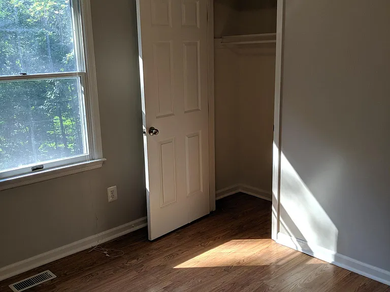 270 Parkside Rd — Photo 26