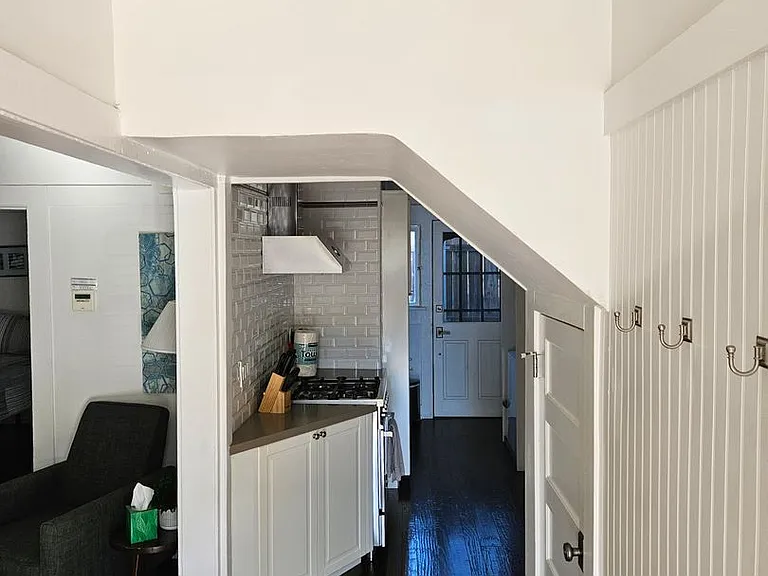 181 Orange Ave — Photo 3