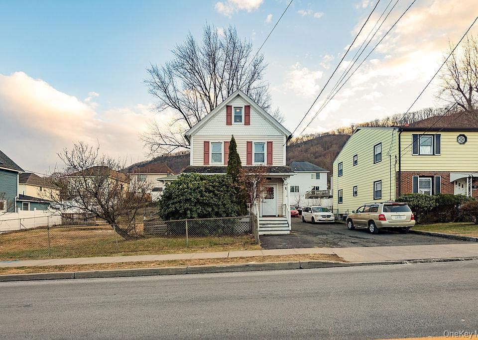 1st image of 165 Gurnee Avenue