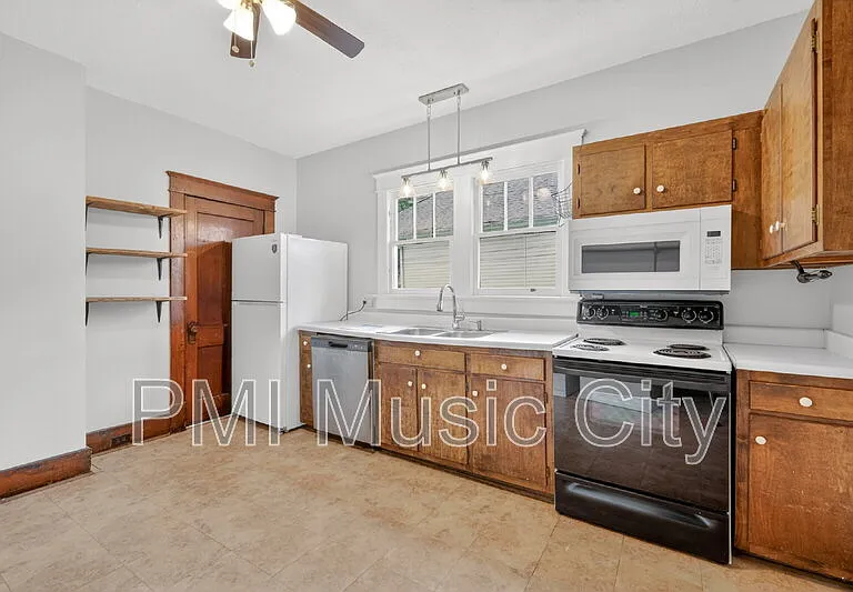 1609 Shelby Ave — Photo 9