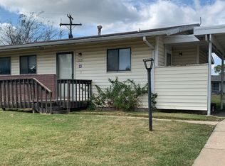 7223 SW Woodcroft Way, Topeka, KS 66619