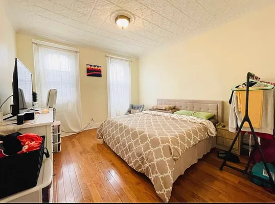 Rented by Prime America Real Estate Inc | media 17