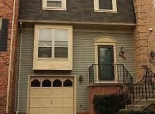 7214 Gentian Ct, Springfield, VA 22152