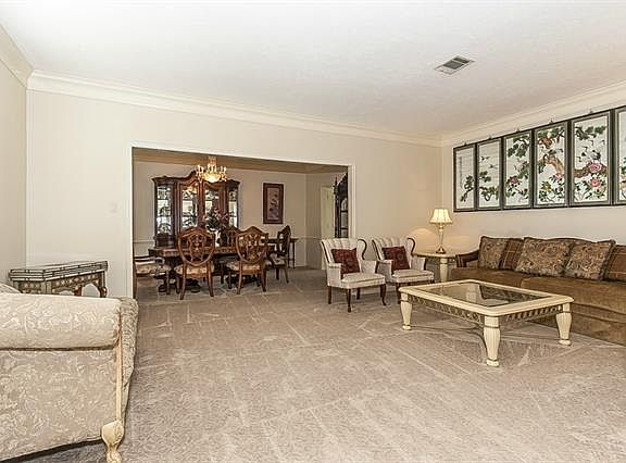 3rd image of 109 Stone Mountain Ct