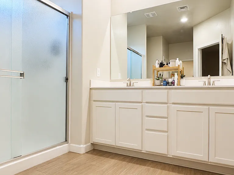 477 W Aberdeen Pl — Photo 11