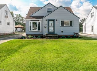 29050 Homewood Dr, Wickliffe, OH 44092