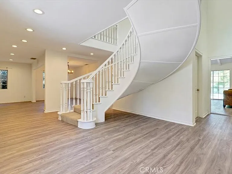 5224 Woodlake Ave — Photo 51