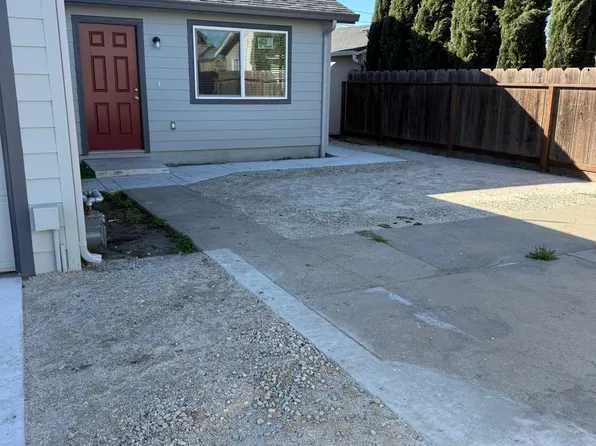 146 E Romie Ln #A, Salinas, CA 93901