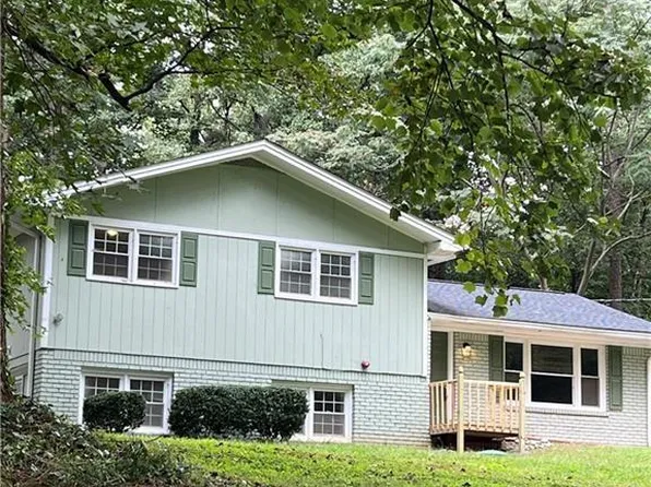 4914 Howard Dr, Powder Springs, GA 30127