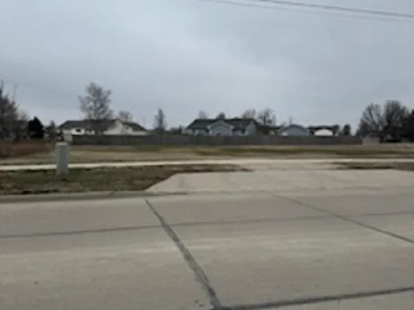 0 E Hickory St, Hesston, KS 67062