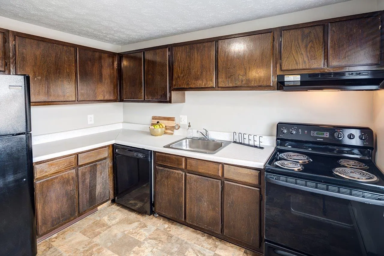 Park Place of South Park Apartment Homes — Photo 3