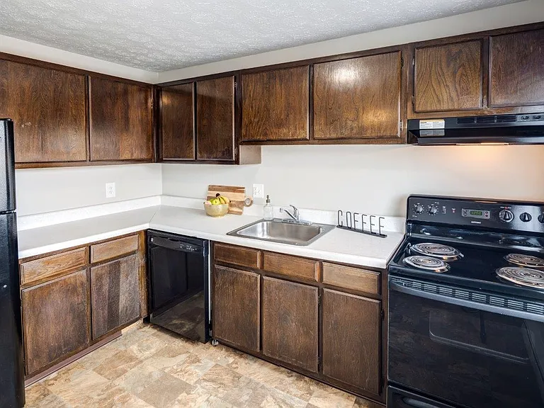Park Place of South Park Apartment Homes — Photo 3
