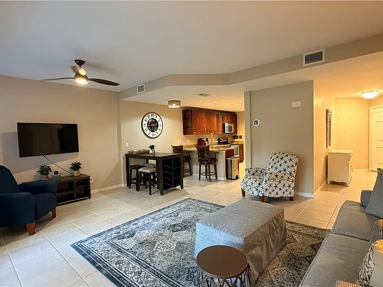 12020 Champions Green Way #112 — Photo 4