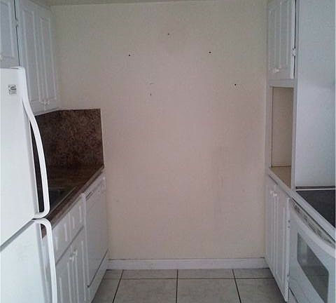 4th image of 11855 NE 19th Dr APT 17