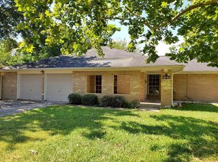 5305 Woodville Ln, Pearland, TX 77584