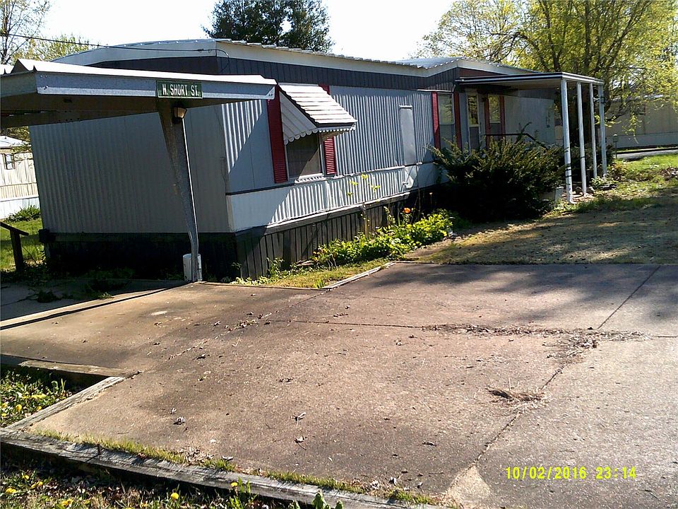 2nd image of 946 Judy Dr