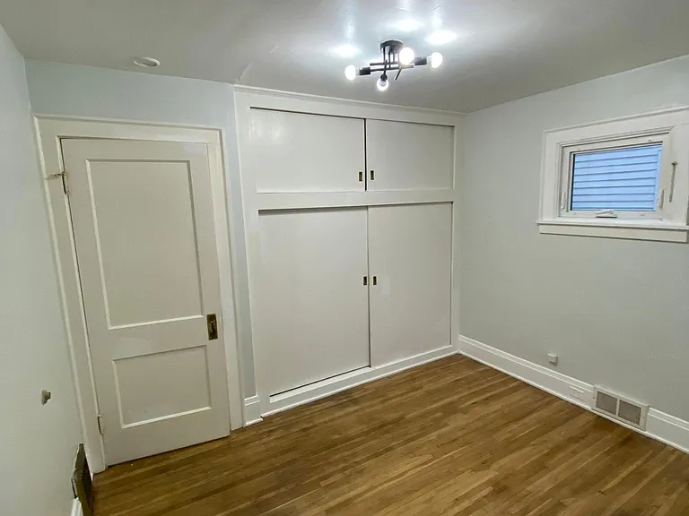 430 Highgate Ave #LOWER — Photo 14