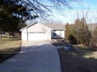 3501 Mark Russell Dr, De Soto, MO 63020