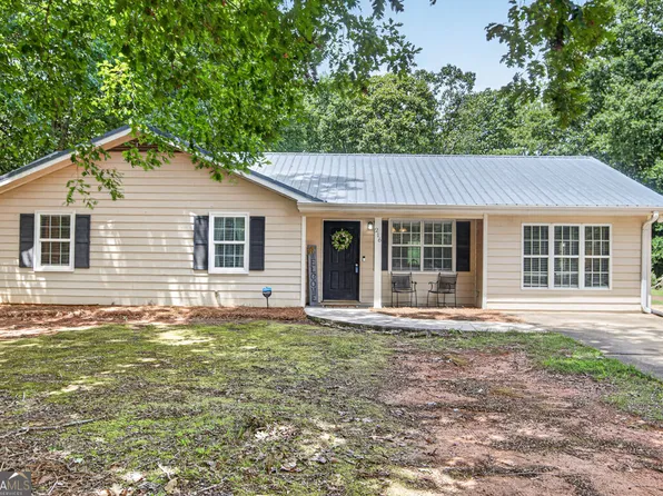 216 Brooks Ln, Winder, GA 30680