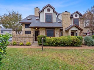 10819 Crown Colony Dr APT 33, Austin, TX 78747