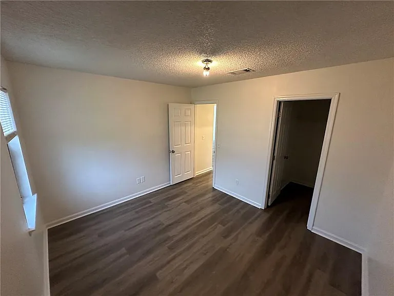 890 E Cherry St #201 — Photo 12