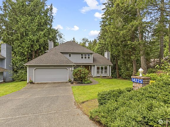 2nd image of 14225 Crown Point Place NW