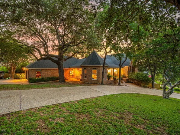 221 Camaro Way, San Marcos, TX 78666