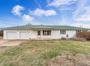 354 Honeysuckle Road, Marshfield, MO 65706