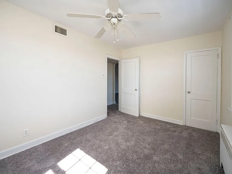 1325 E Wadsworth Ave — Photo 10
