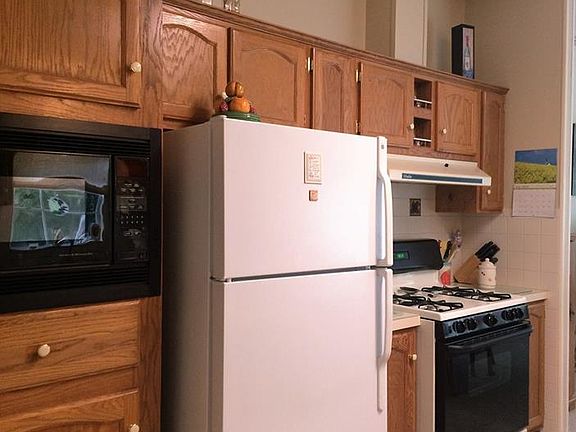 5th image of 520 Heritage Ln