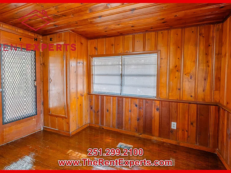 561 Tuttle Ave — Photo 31