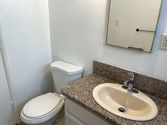 5th image of 7910 Kester Ave #2