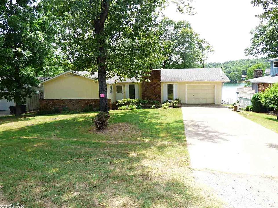 1st image of 115 Iroquois Dr
