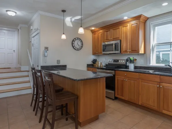 509-515 Franklin St #1, Cambridge, MA 02139