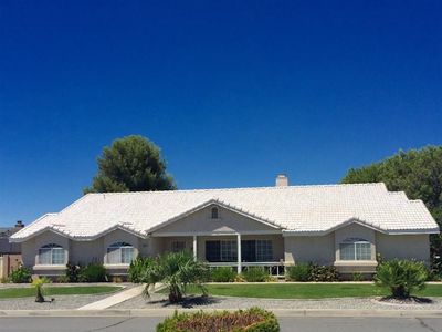 18250 Mainsail Ln, Victorville, CA, 92395