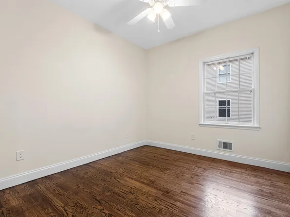 215 South Street image 21 of 37