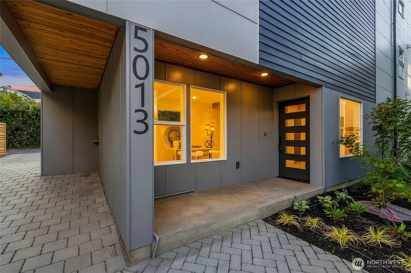 2nd image of 5013 Fauntleroy Way SW