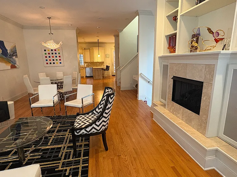1230 Elsinore Ave — Photo 24