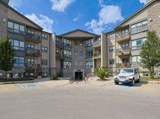 15 Jacksway Cres #215, London, ON N5X 3T8