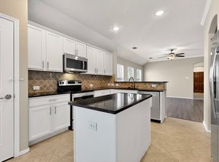 520 Cheyenne Dr, Aubrey, TX 76227