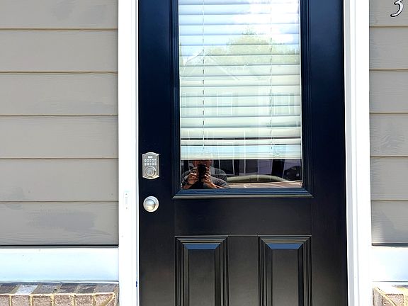 5th image of 3650 Gateway Dr