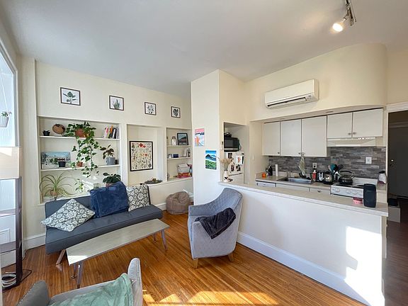 3rd image of 128 S 22nd St APT 3F