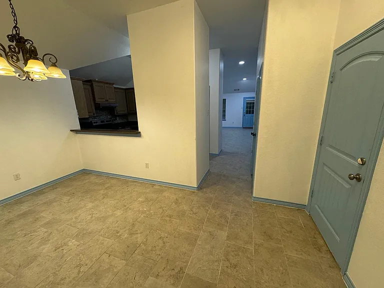 207 Anchor Ln — Photo 13