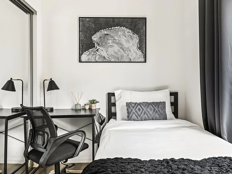 1823 Pelham Ave #8 — Photo 13