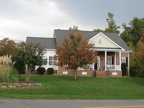 4th image of 3300 Sawyer Way
