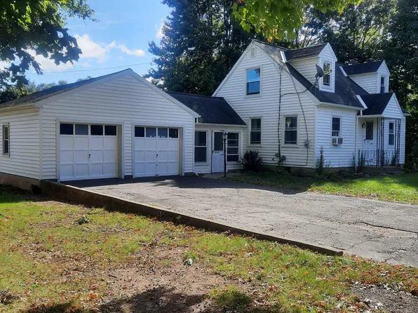 416 Poplar Rd, Riegelsville, PA 18077