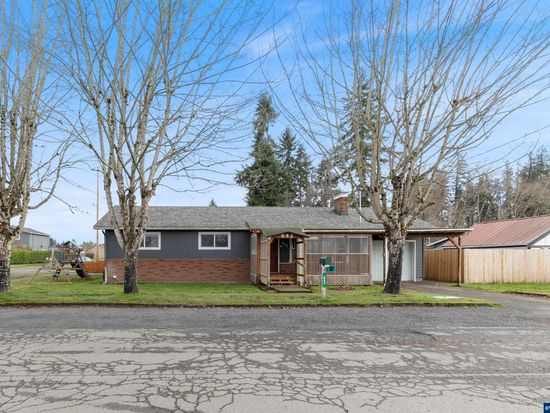 642 N 6th Ave, Stayton, OR 97383