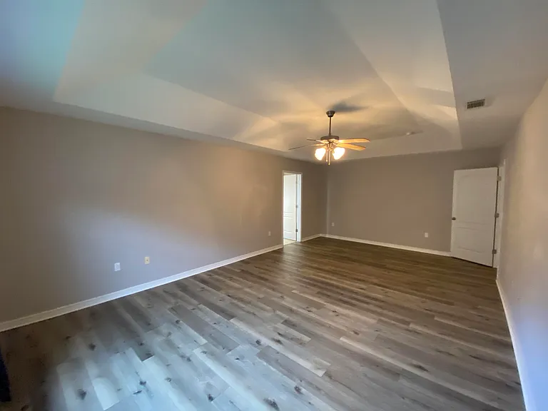 1810 Twin Pine Blvd — Photo 20