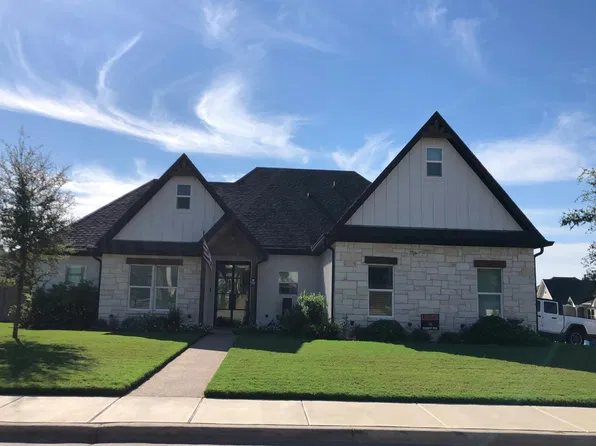 908 Day Star Dr, Hewitt, TX 76643