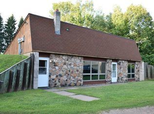 13210 Dahl Rd, Hinckley, MN 55037